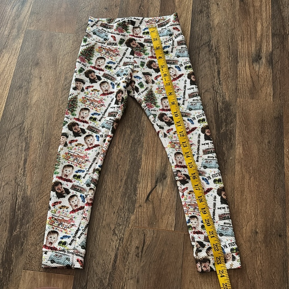 Home Alone Print Handmade Casual Leggings - Picture 4 of 7